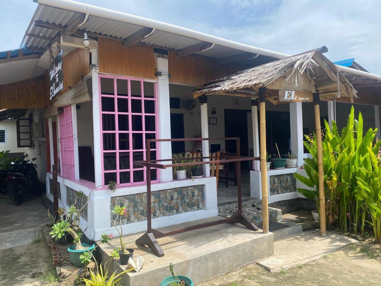 El Homestay 부나켄 외부 사진